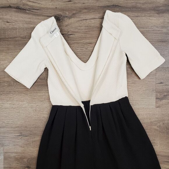 Ganni Textured Black White Mini Dress S Pleated Vneck Quiet Luxury Minimalistic - Picture 3 of 14